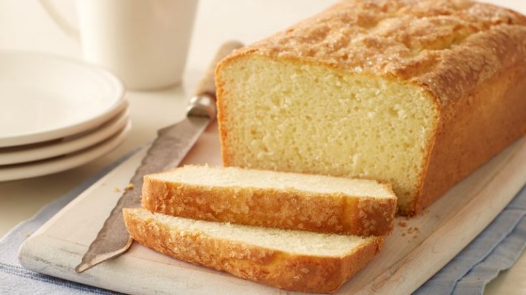 Online Cakes Versus Supermarket Loaves of bread Cakes